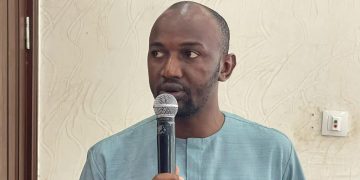 Bella Bah: la communication autour d’une réception de billets de banque par une banque centrale est une grave erreur stratégique